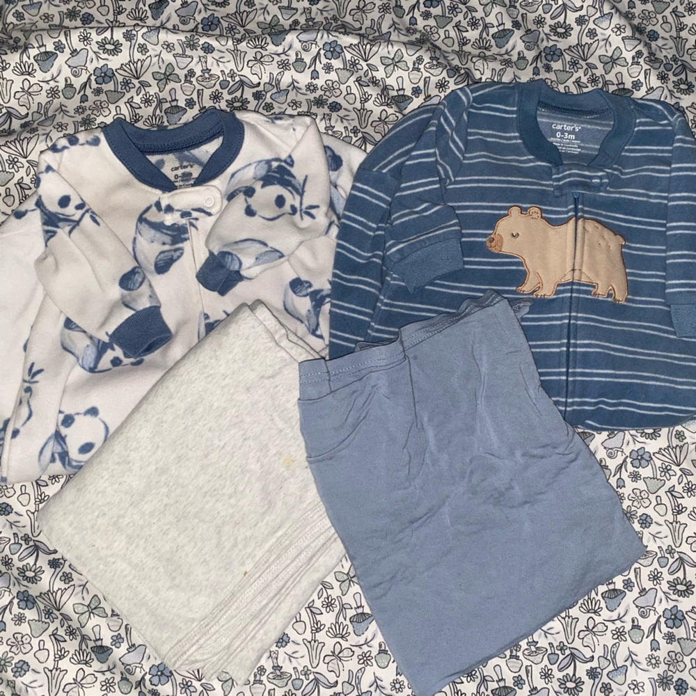 Carter's Blue and White Wearable blanket/sleep sacks and 2 blankets